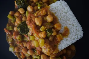 Spiced Chickpea and Spinach Stew recipe header